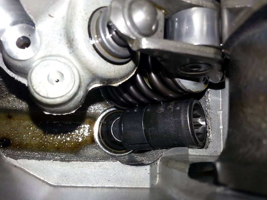 Mitsubishi Evo Owner Finds Factory Socket Loose In Engine