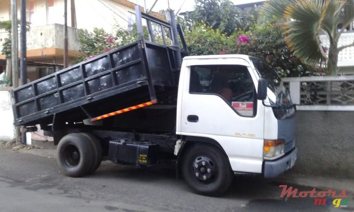 1997' Isuzu ELF photo #2