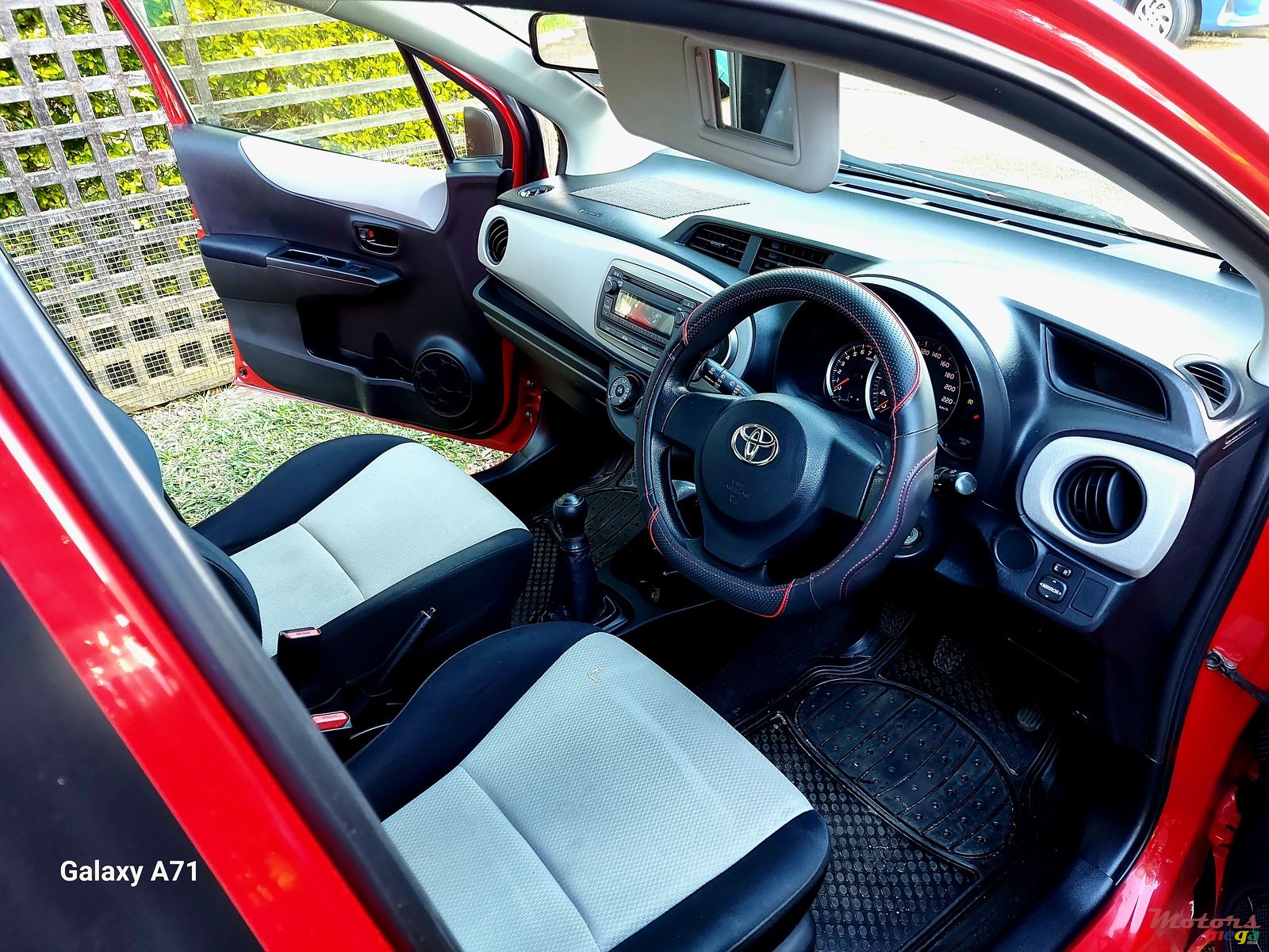 2013' Toyota Manuel 1320cc photo #2