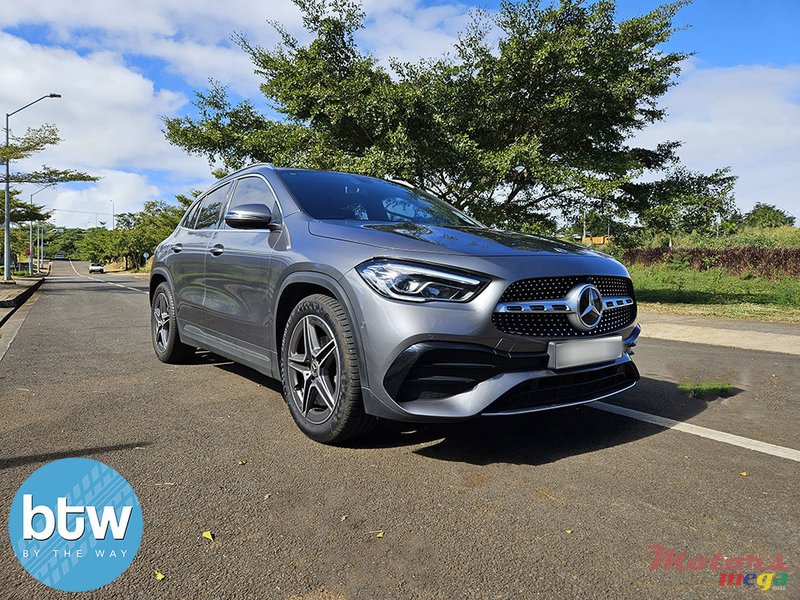 2021' Mercedes-Benz GLA 180 photo #1