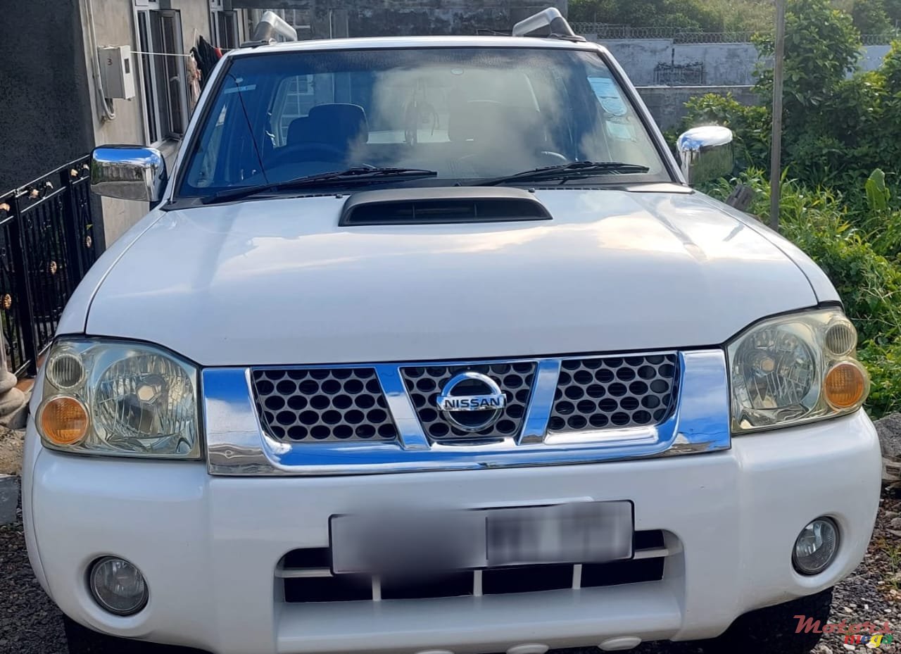 2017' Nissan Hardbody photo #5