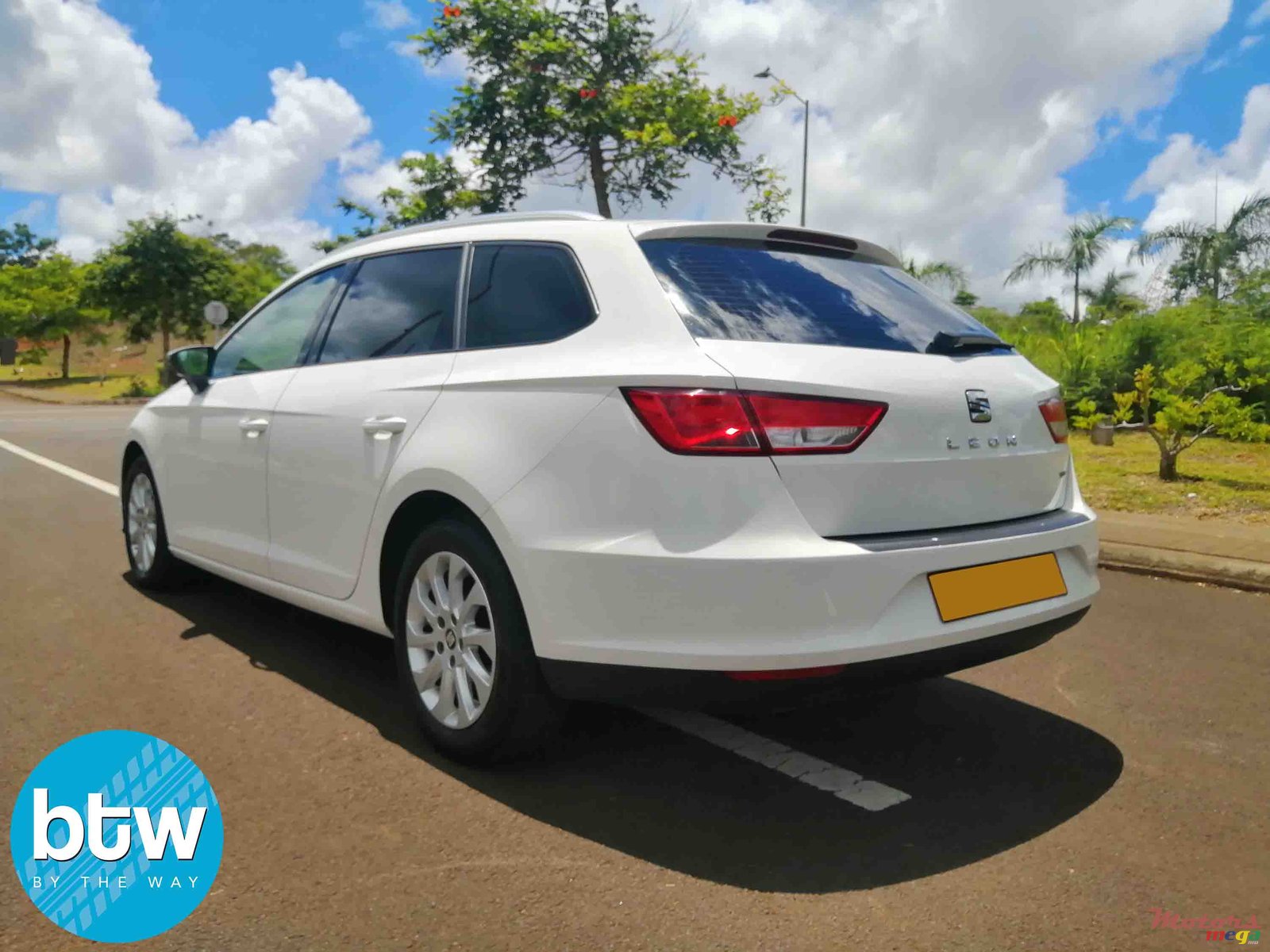 2016' SEAT Leon photo #3