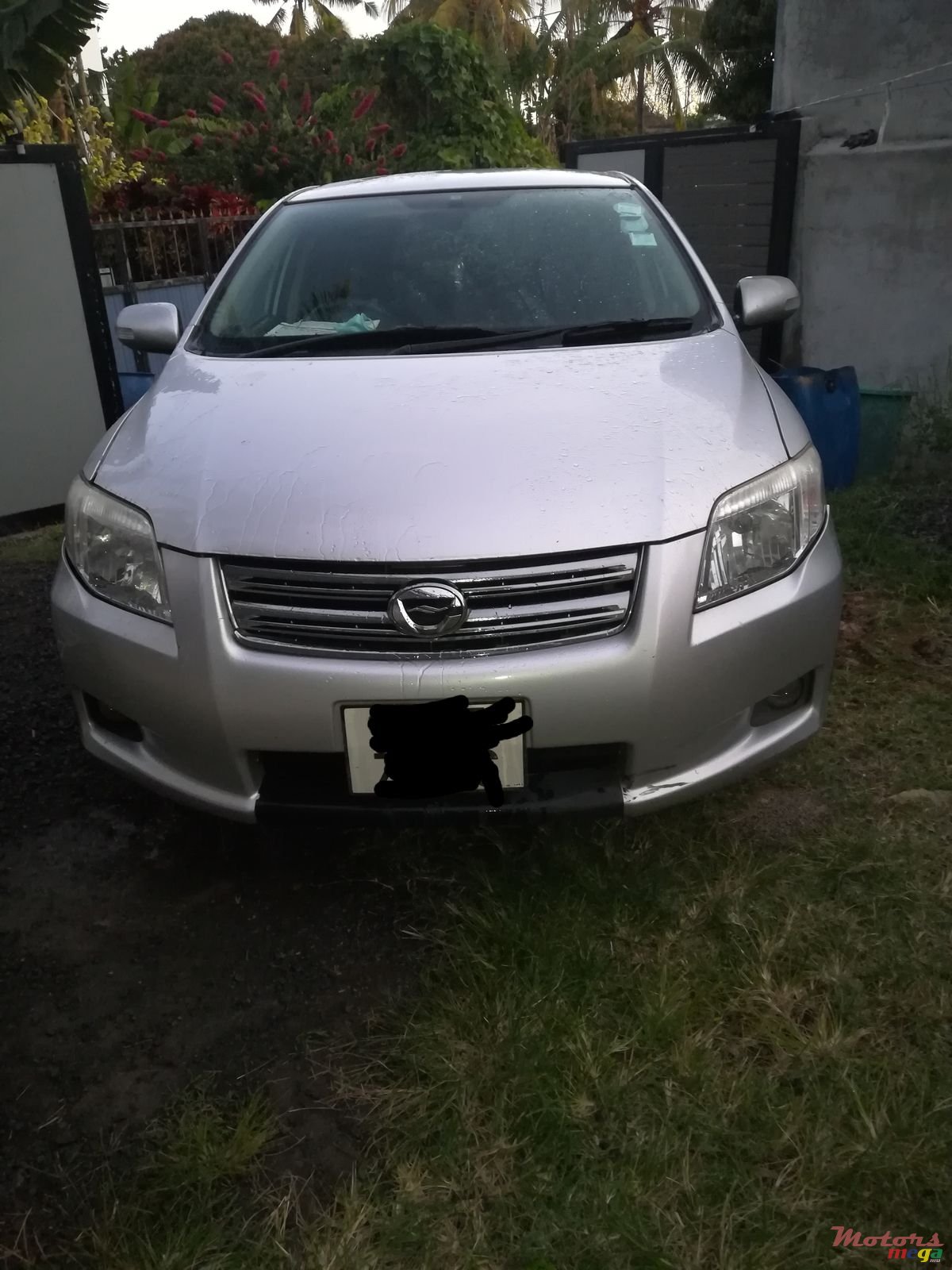 2006' Toyota Fielder photo #1