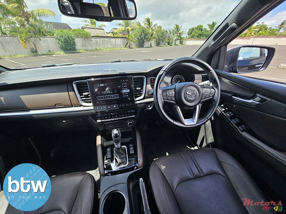 2023' Mazda BT-50 SIGNATURE photo #7