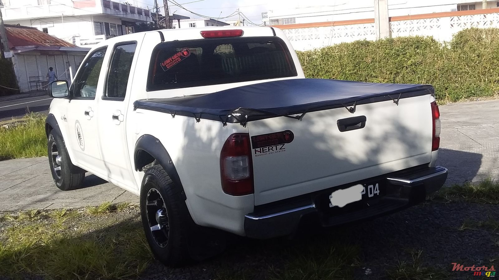 2004' Isuzu D-Max photo #3