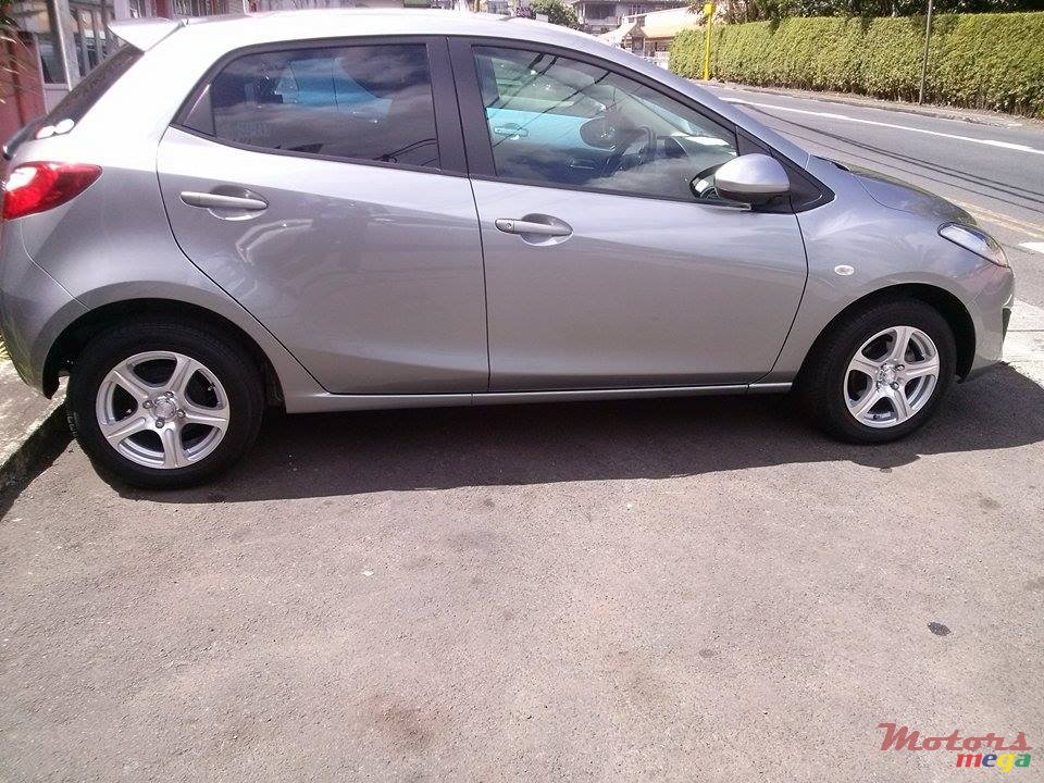 2013' Mazda Demio photo #1