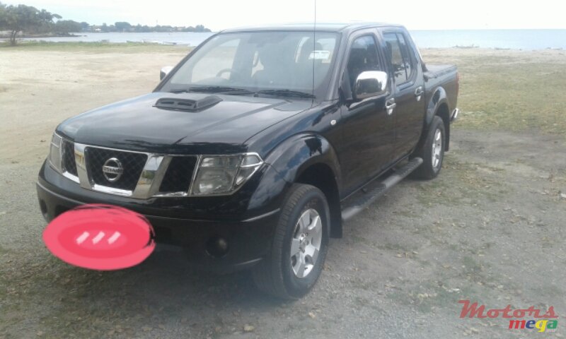 2011' Nissan Navara photo #1