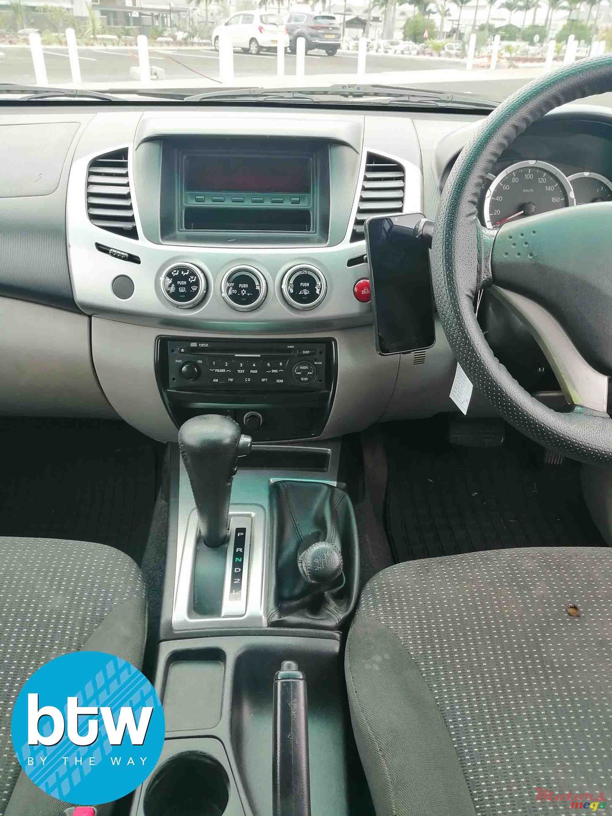 2011' Mitsubishi L 200 Sportero 4X4 photo #5