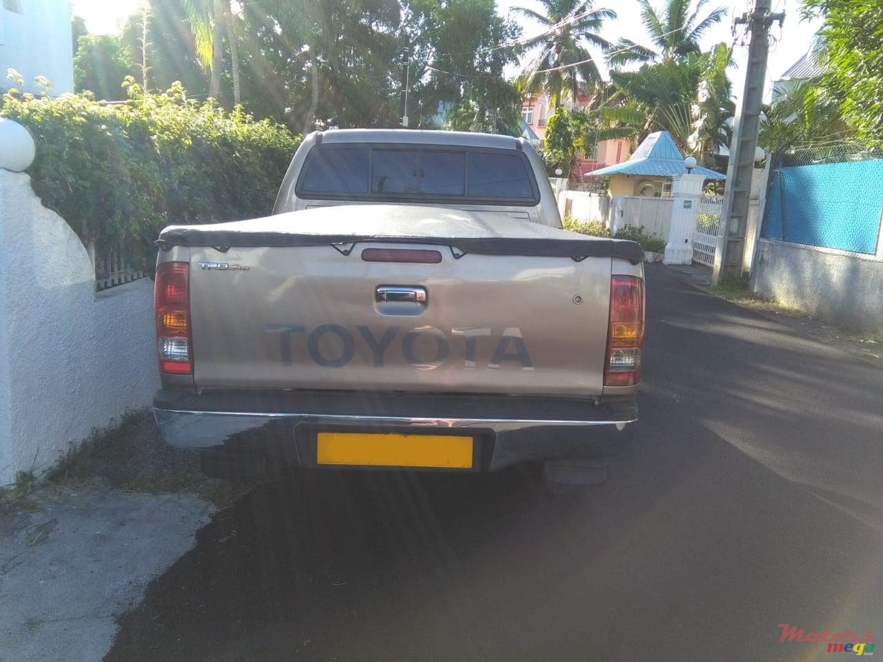 2011' Toyota Hilux photo #7