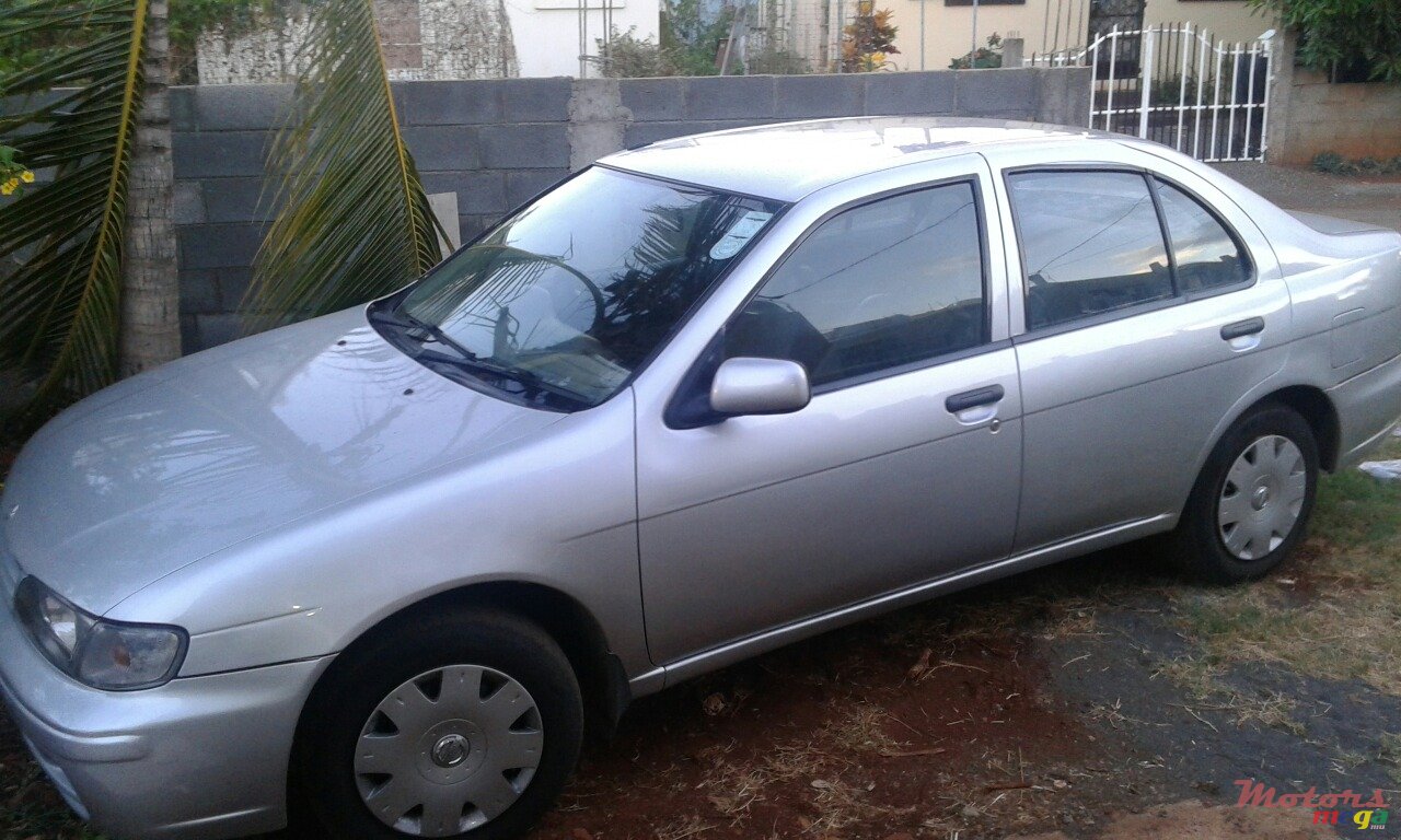 1998' Nissan Pulsar photo #1