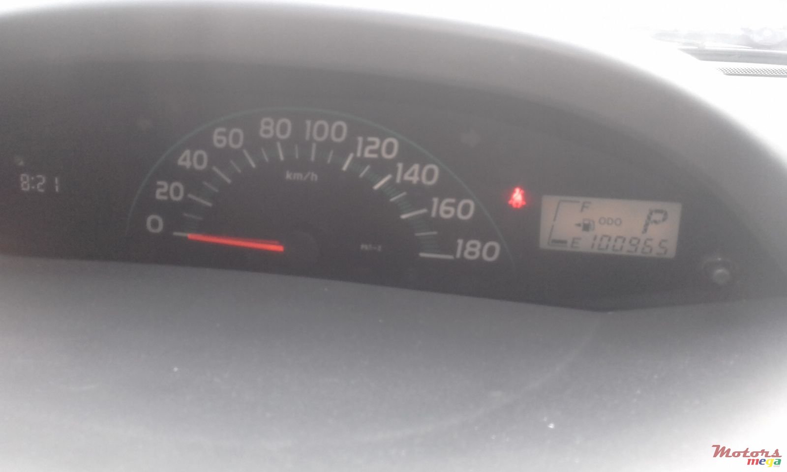 2007' Toyota Vitz nil photo #2