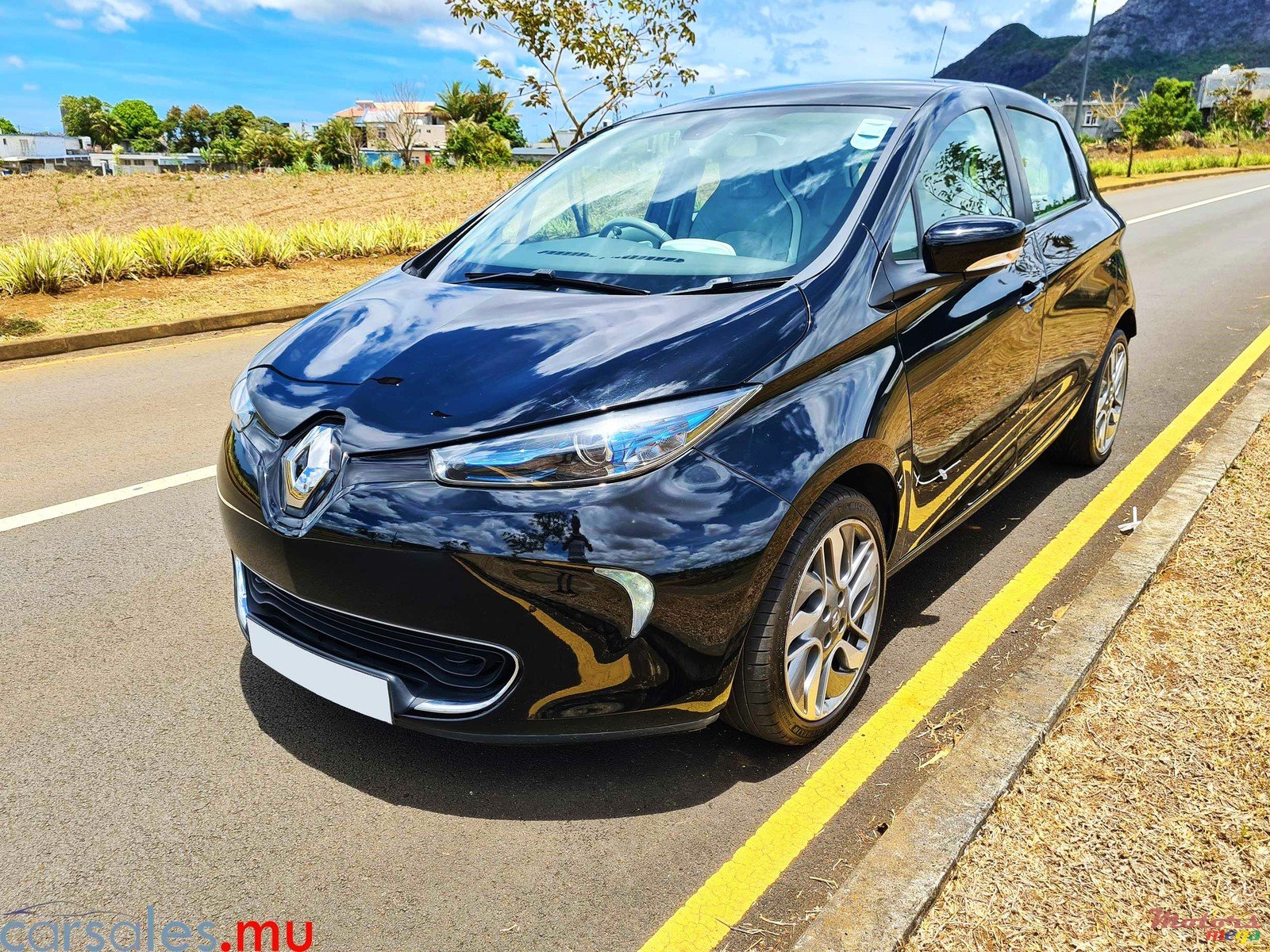 2017' Renault Zoe 66kW photo #2