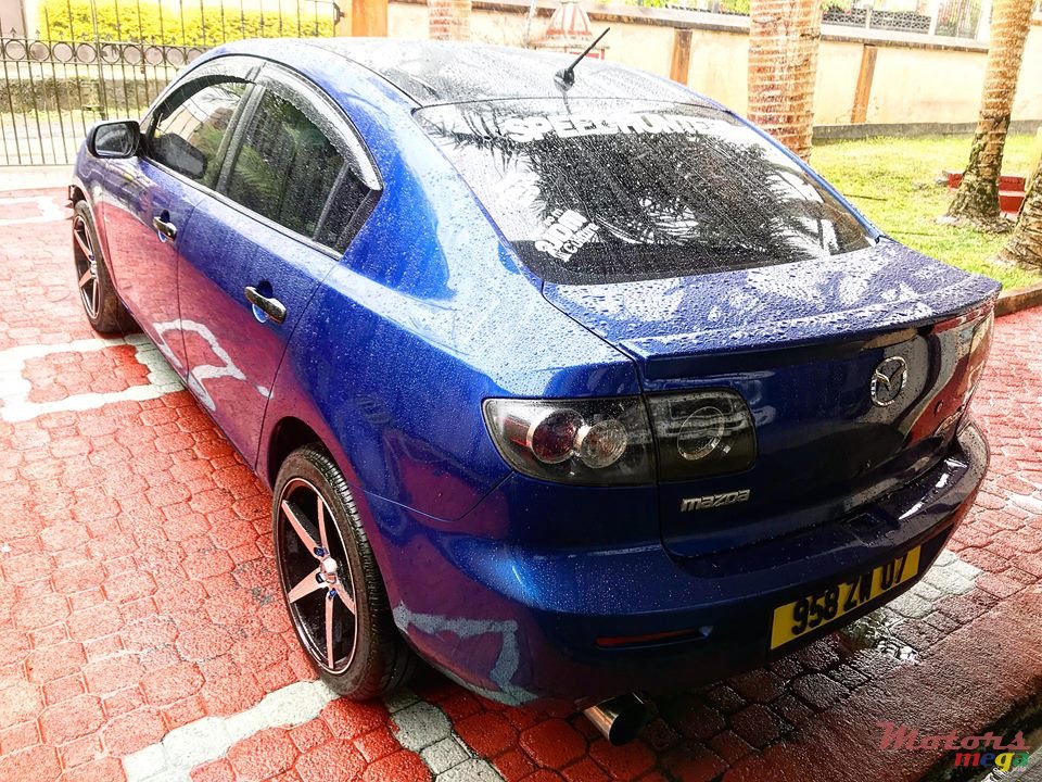 2007' Mazda Axela 3 photo #5