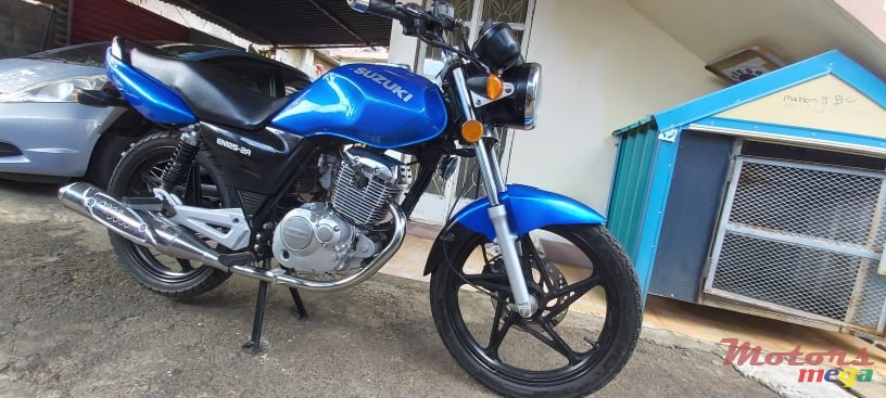 2016' Suzuki photo #2