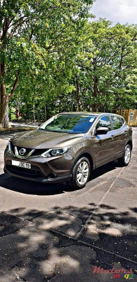 2015' Nissan Qashqai photo #2