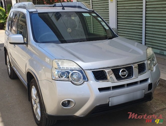 2014' Nissan X-Trail photo #1