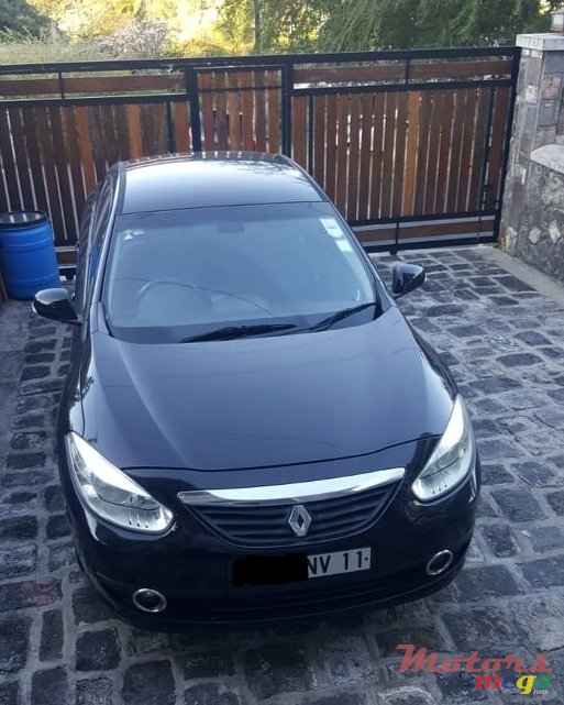 2011' Renault Fluence photo #1