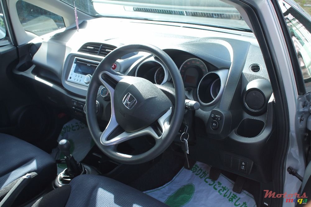2011' Honda Fit photo #3