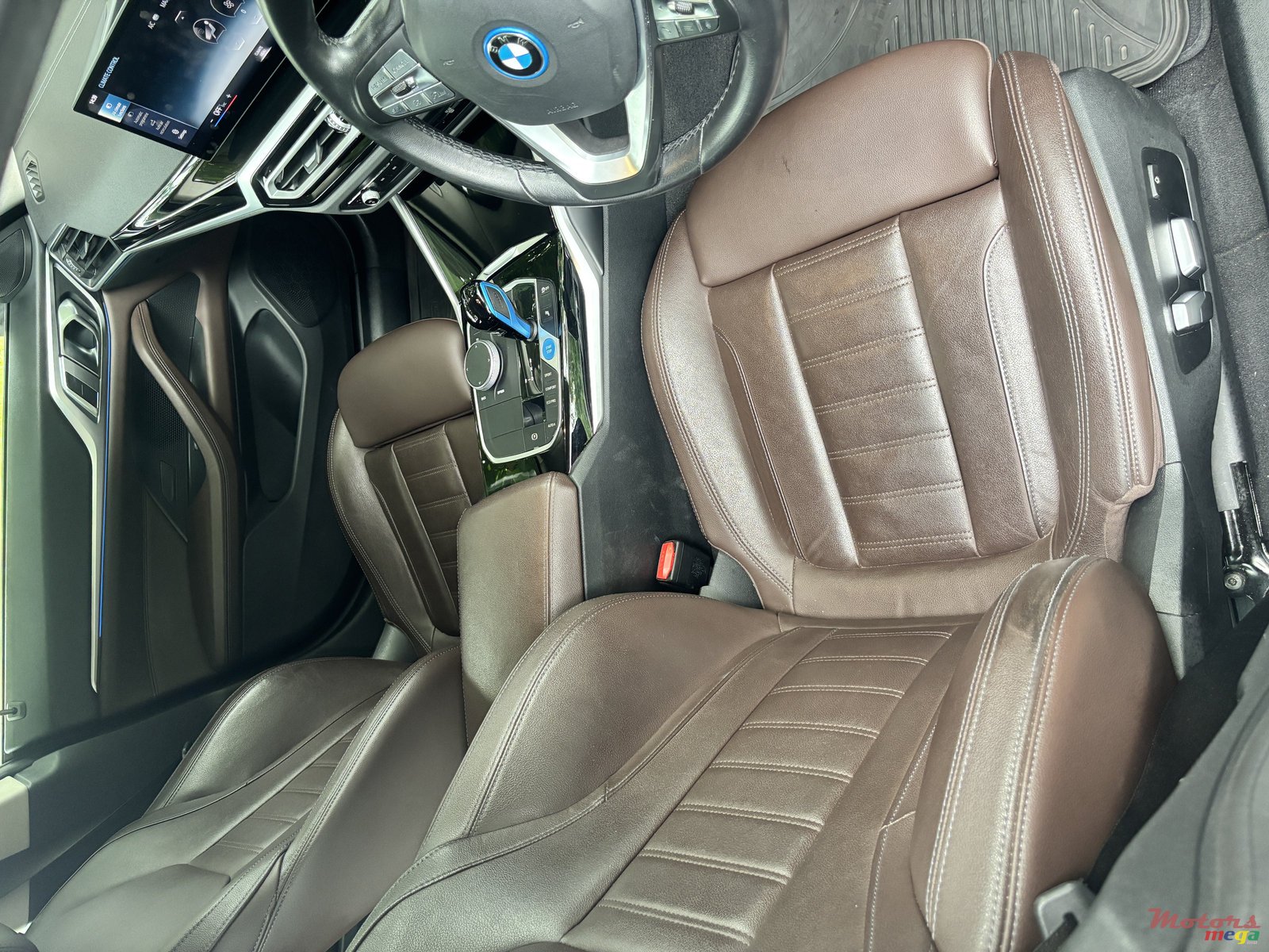 2022' BMW i4 photo #5