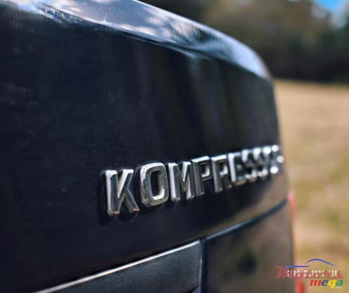 2008' Mercedes-Benz C-Class photo #5