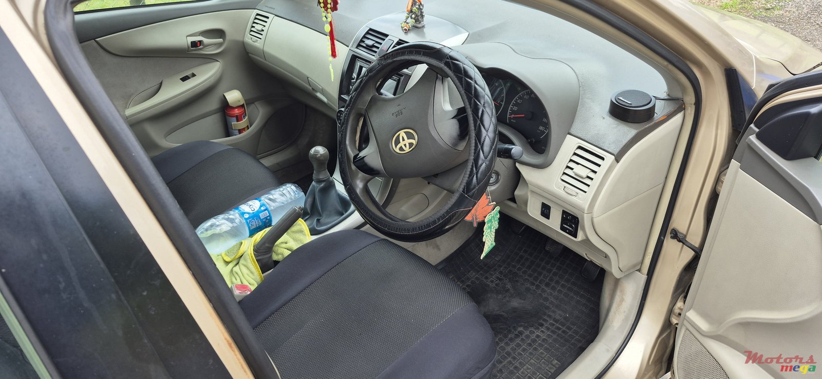 2008' Toyota Axio photo #5