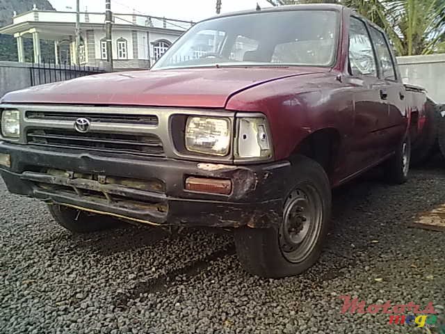 1993' Toyota HILUX photo #2