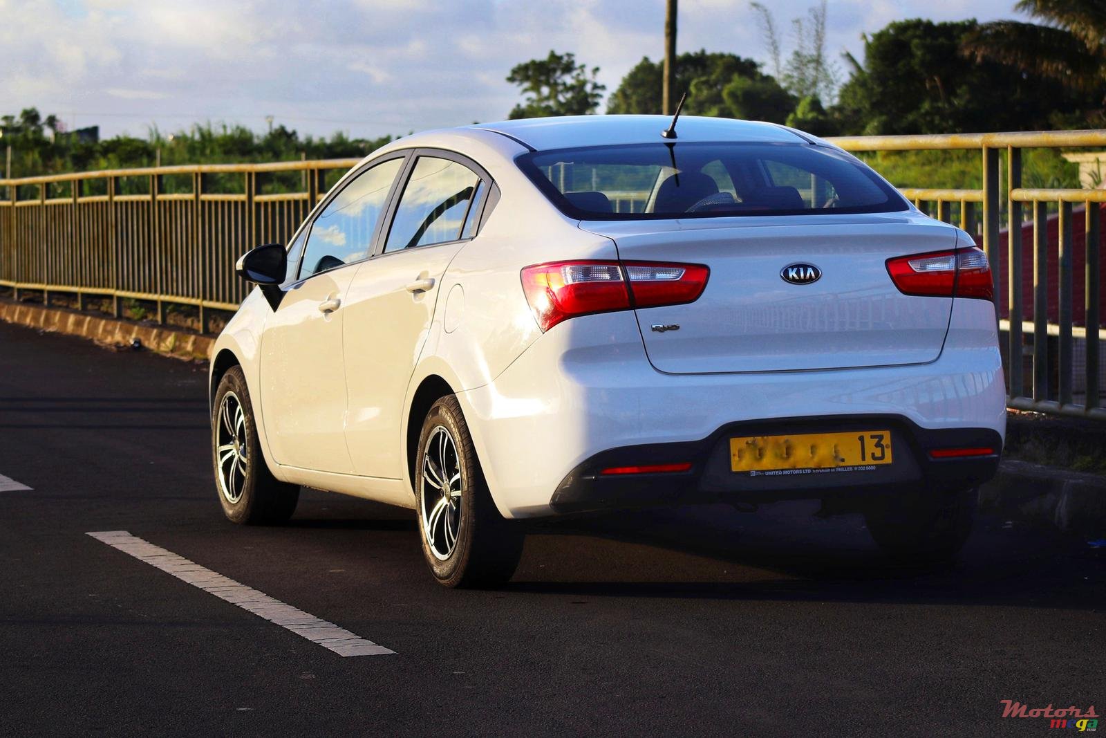 2013' Kia Rio photo #4