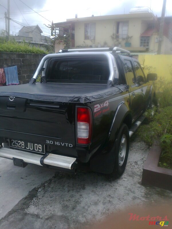 2009' Nissan Hardbody Predator 3.0 turbo photo #4