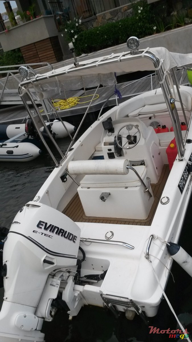 2012' Legend 17 photo #1