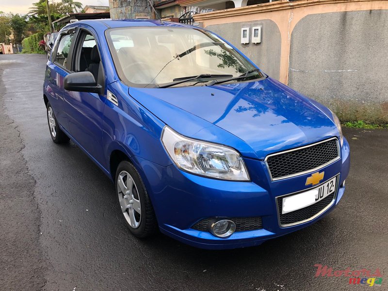 2012' Chevrolet Aveo LS photo #2