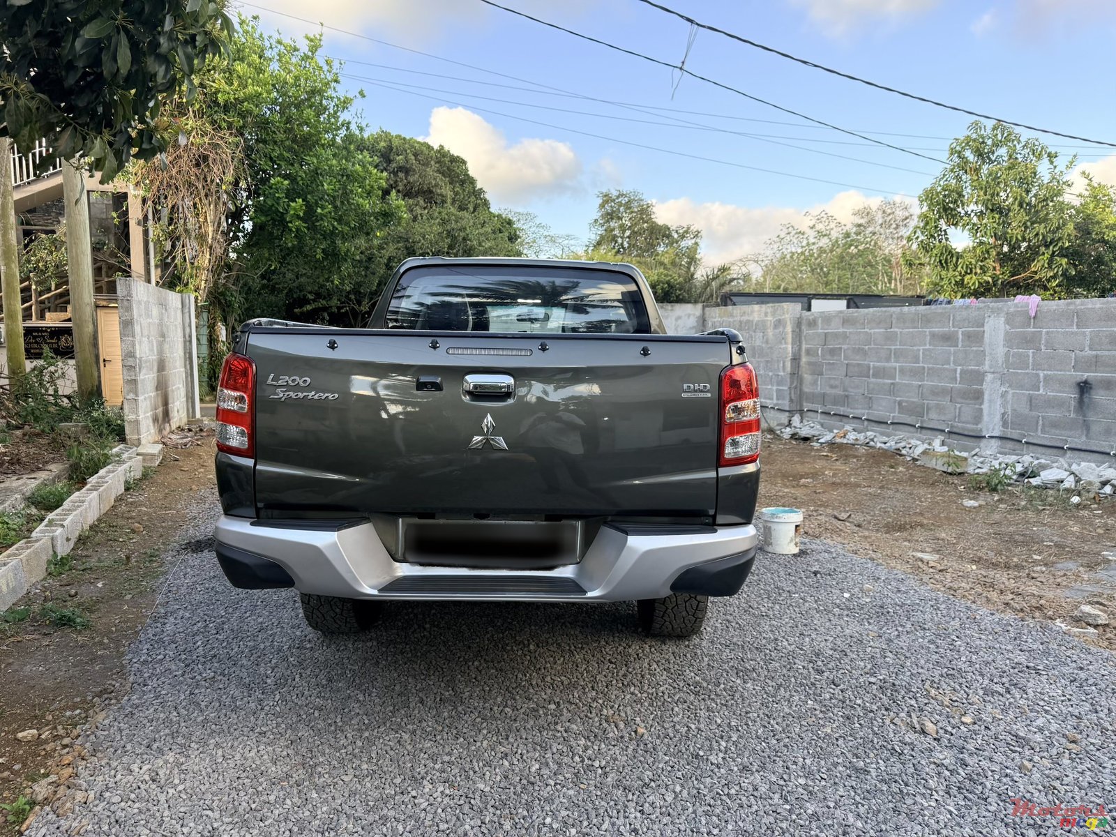 2015' Mitsubishi L200 photo #4