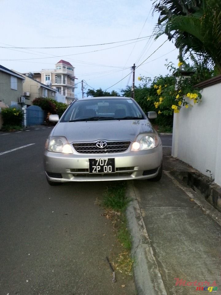 2000' Toyota Corolla photo #2