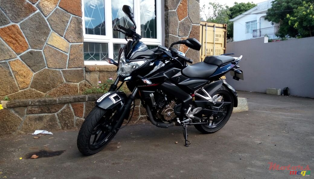 2015' Auto Moto Pulsar 200ns photo #1