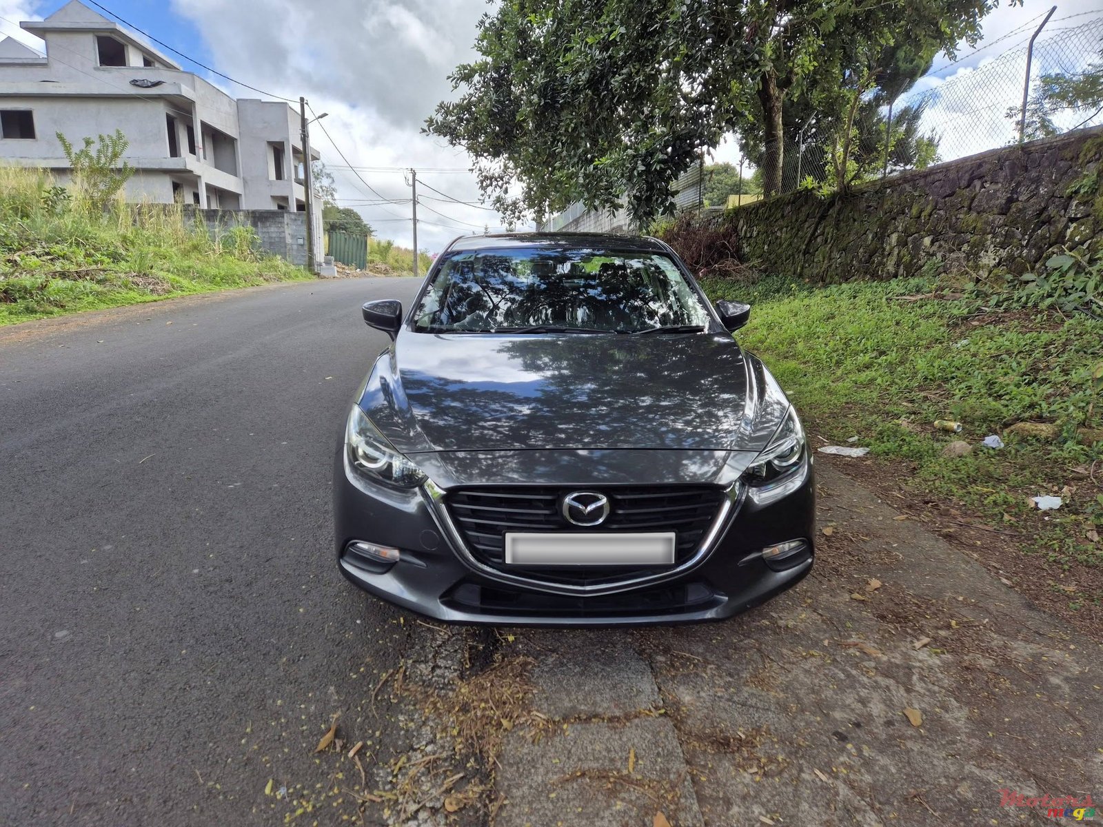2017' Mazda 3 Skyactiv photo #2