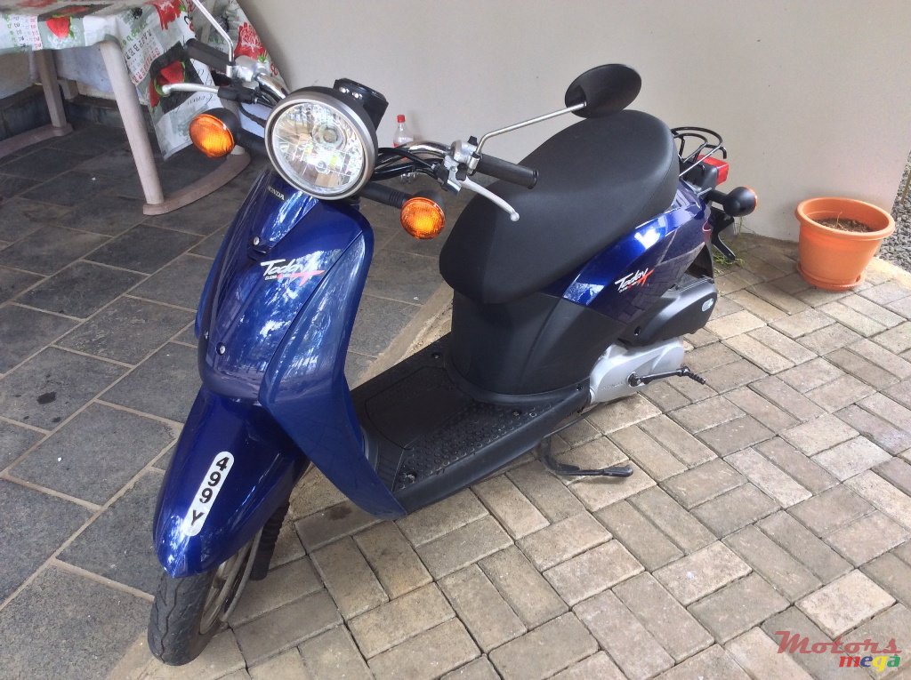 2013' Honda MVS50 photo #2