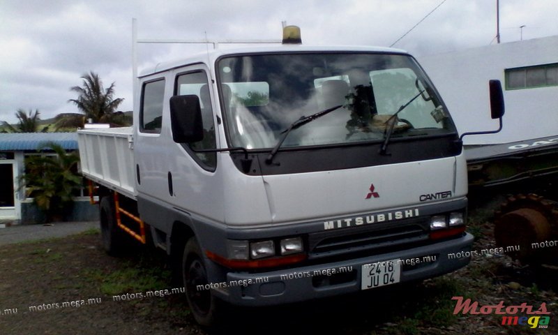 2004' Mitsubishi canter photo #2