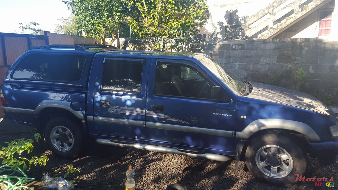 2004' Isuzu KB Series photo #1