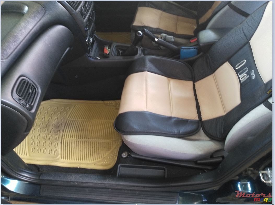 2005' Nissan Sunny photo #5