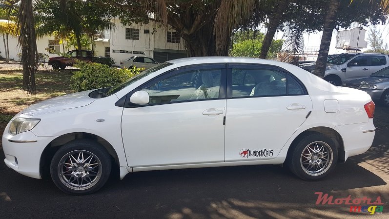 2007' Toyota Axio photo #2