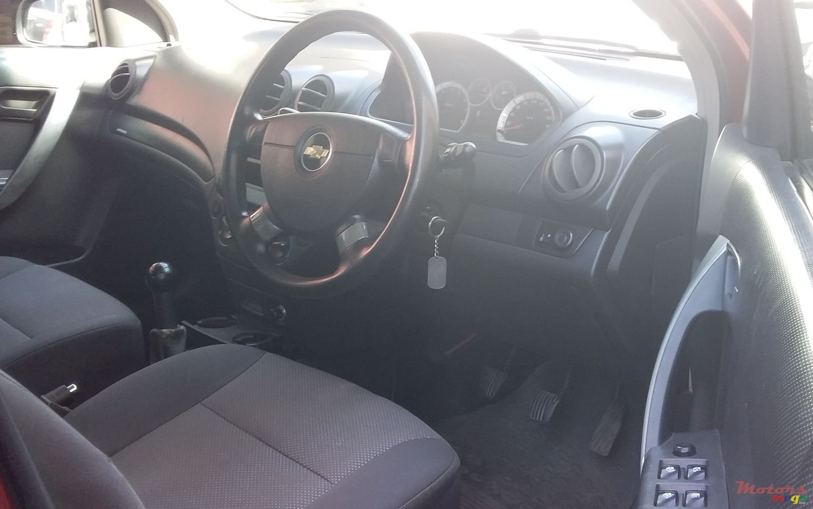 2011' Chevrolet Aveo LS photo #3