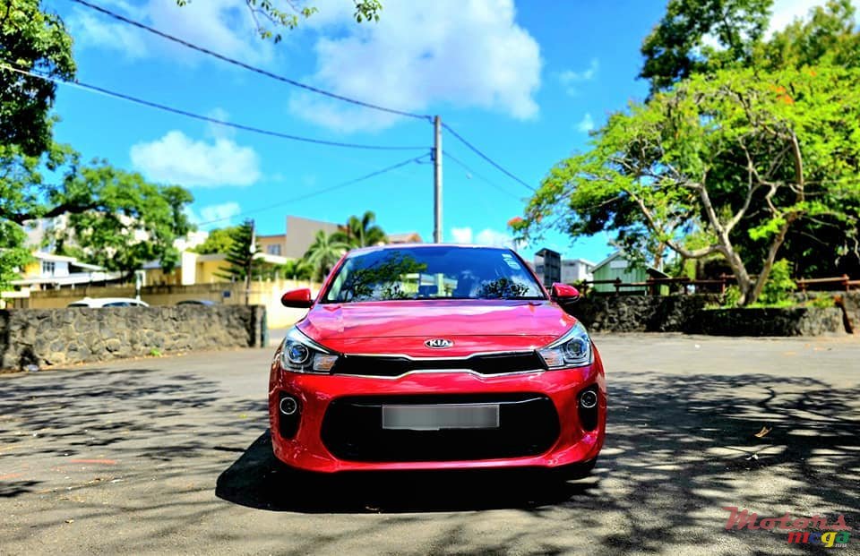 2019' Kia Rio photo #1