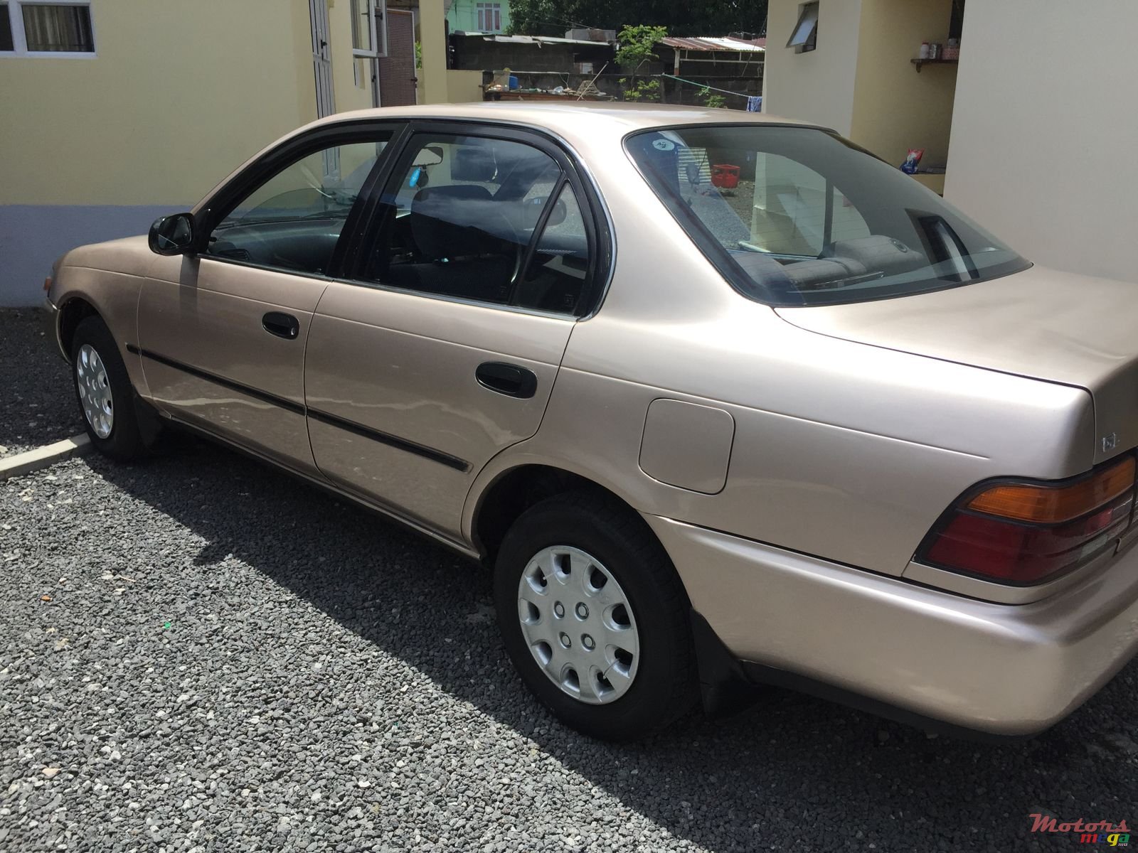1993' Toyota Corolla photo #2