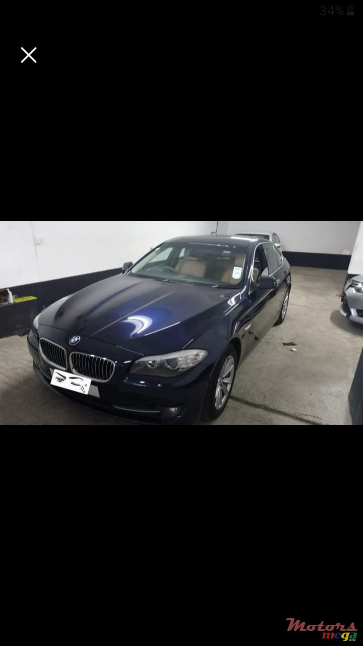 2011' BMW 5 Series photo #3