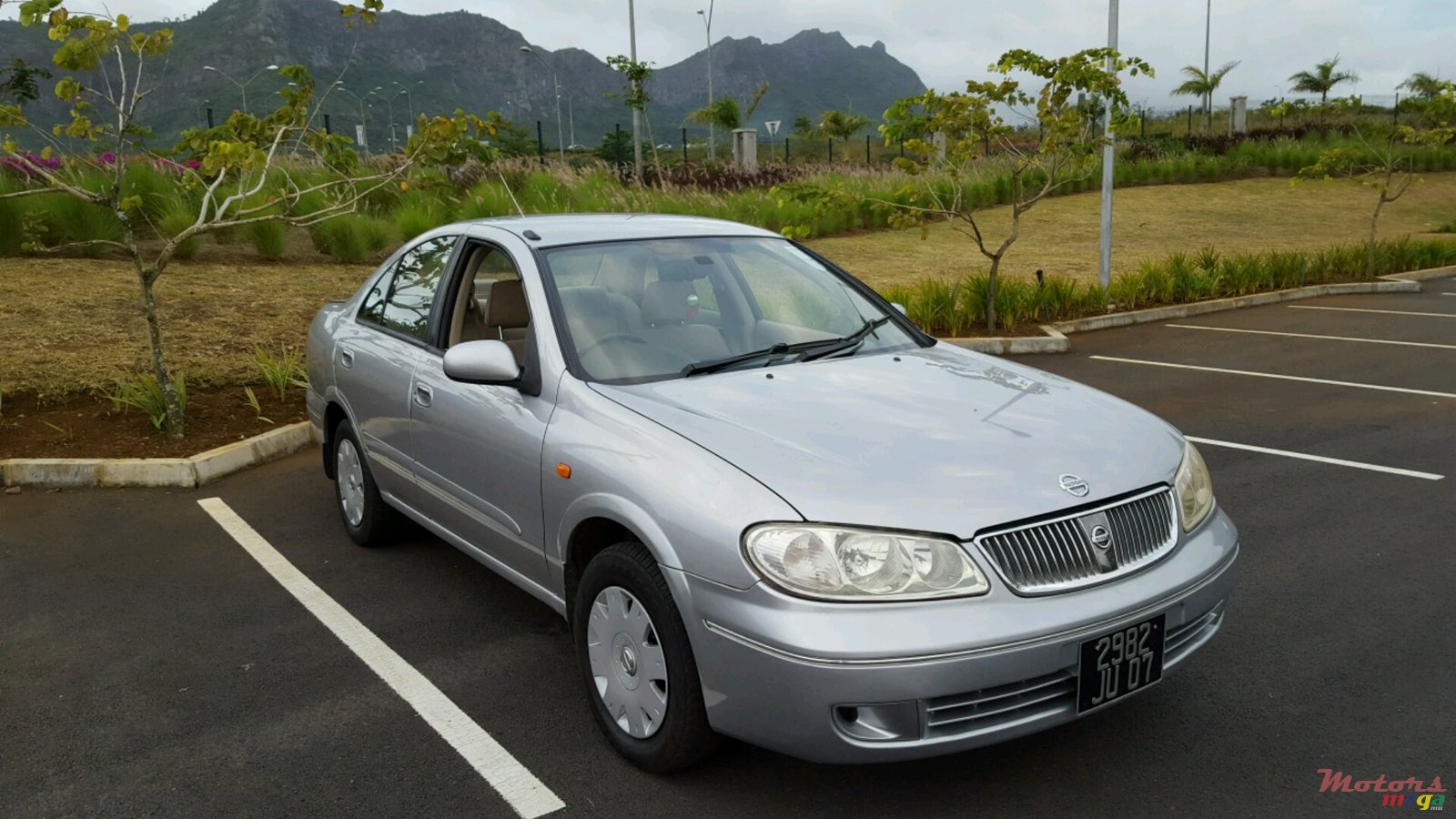 2007' Nissan N17 photo #1