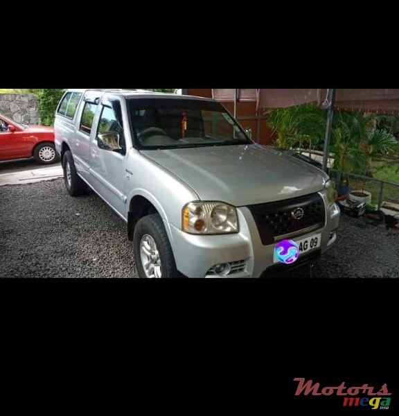 2009' GWM Double Cab Lux photo #2