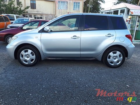 2003' Toyota photo #3