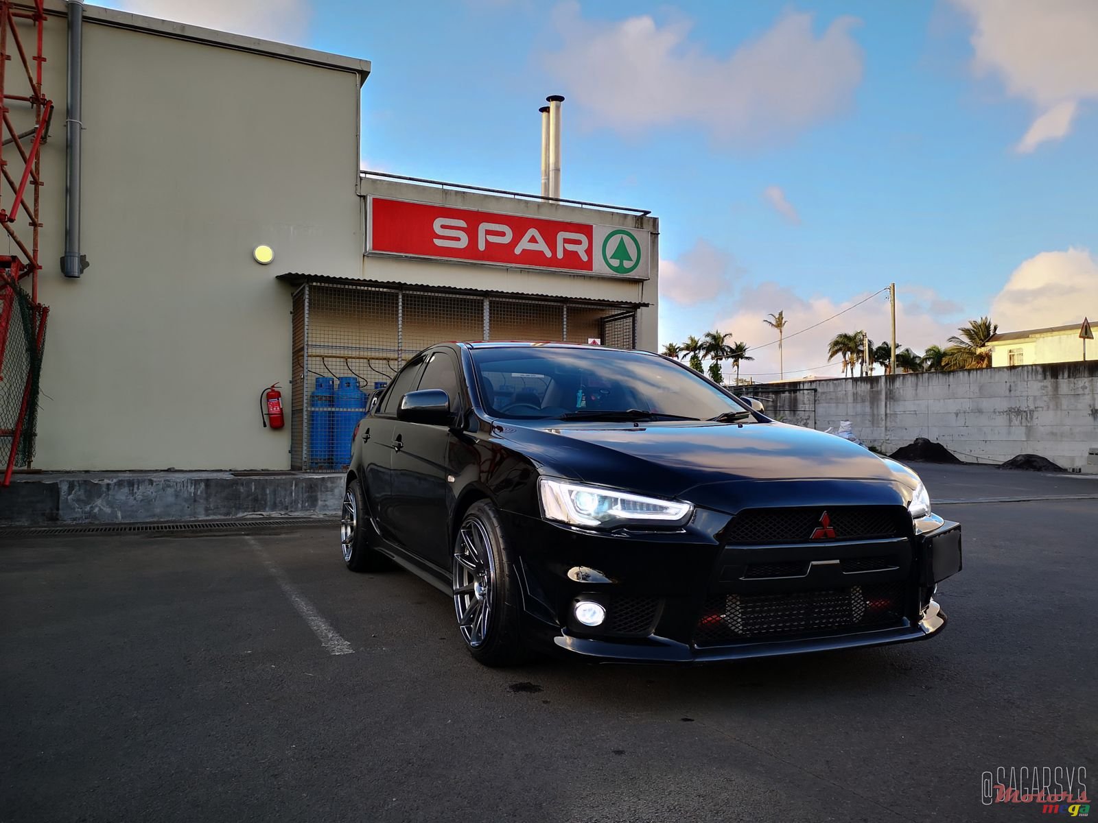 2012' Mitsubishi Lancer X Evo kit photo #5