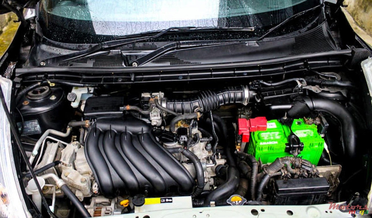 2011' Nissan Juke photo #3