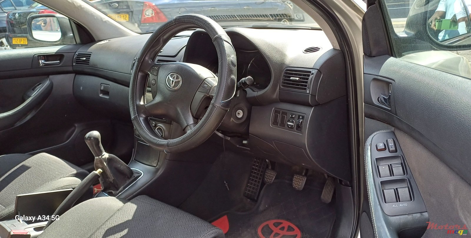 2007' Toyota Avensis photo #5