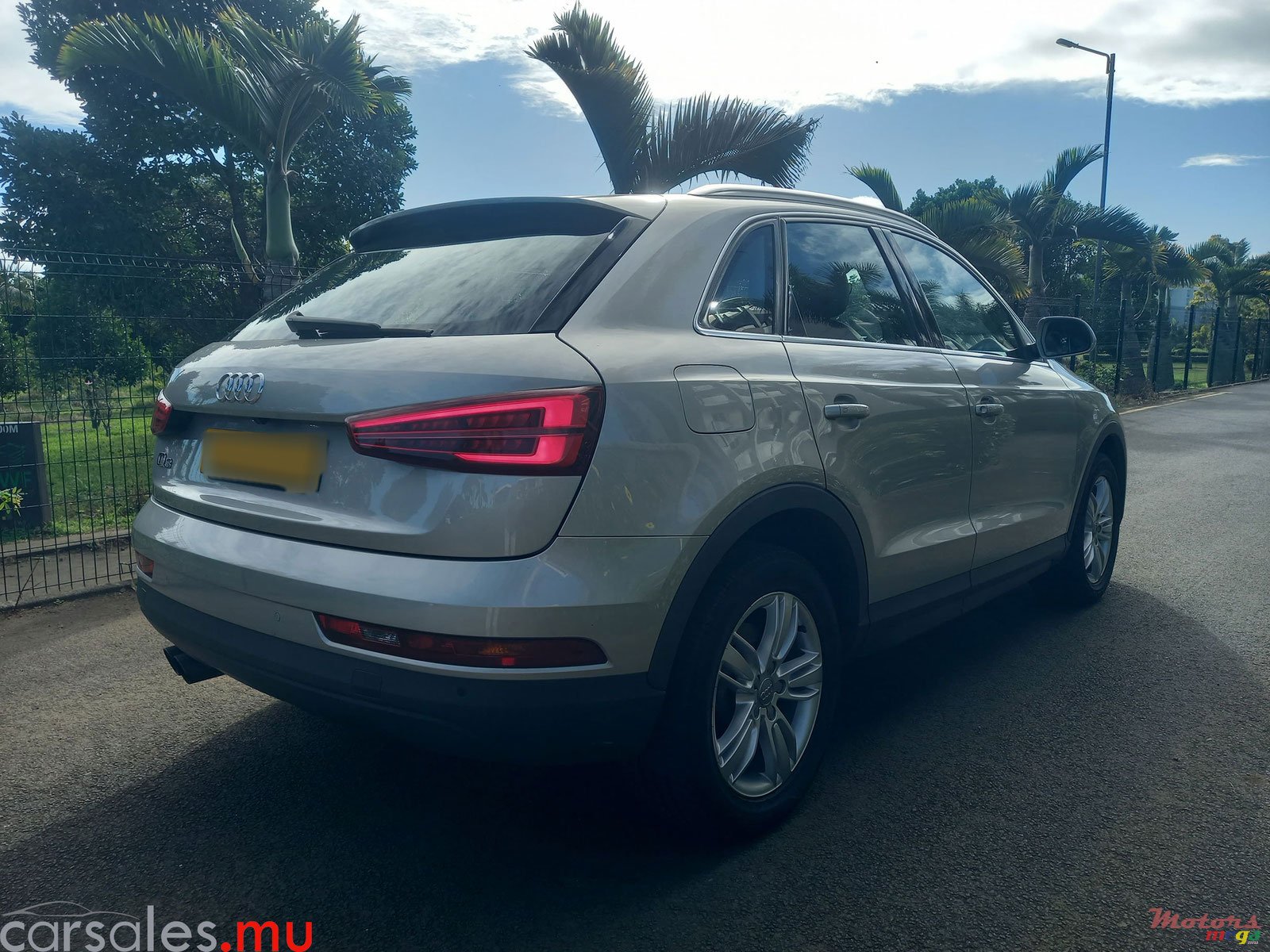 2016' Audi Q3 1.4 TFSI photo #4